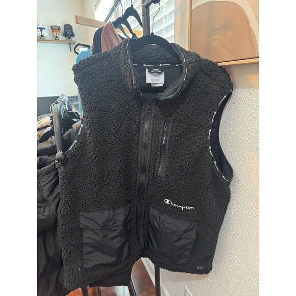 Champion | Black‎ Sherpa Zip-Up Vest | Cozy Fleece Layer | Size Large - Picture 7 of 9